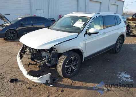2019 Volkswagen Tiguan 2.0T Se/2.0T Sel/2.0T Sel R-Line/2.0T Sel R-Line Black из США, поврежденный, VIN 3VV2B7AX6KM022013